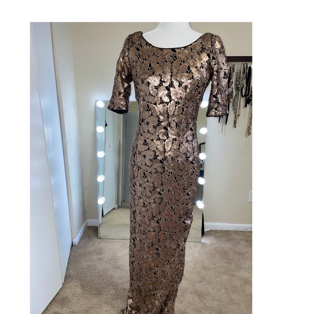 SOLD 
Beautiful gold dress!